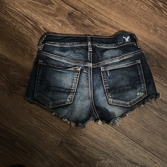American Eagle Outfitters Shorts. Worn once like new - Picture 2 of 5